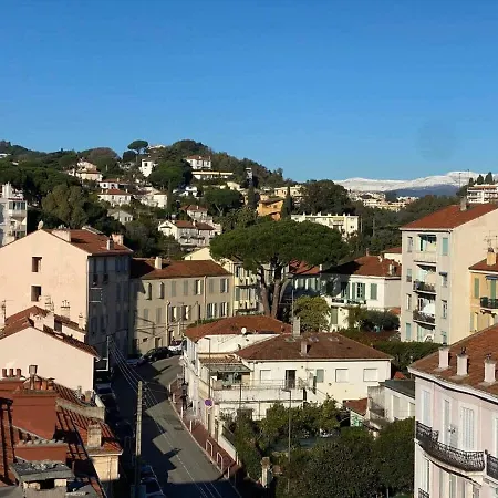 C010 - Magnifique Toit Terrasse