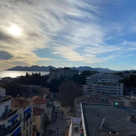 C010 - Magnifique Toit Terrasse